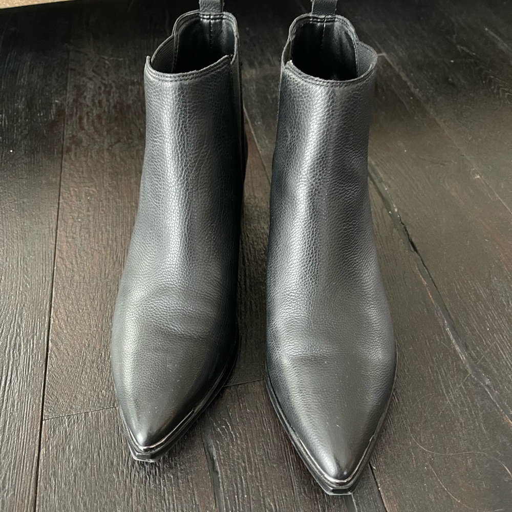 Marc Fisher Black Pointed Leather Ankle Booties with Pull Tabs